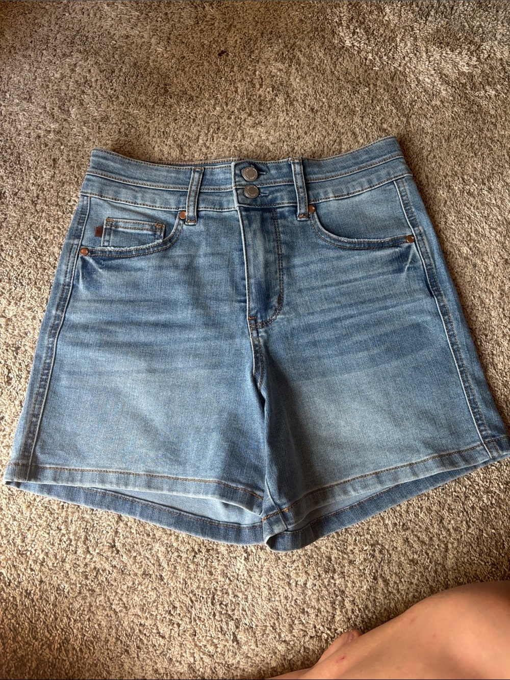 Judy Bkue High-Waisted Light Blue Denim Shorts for Women